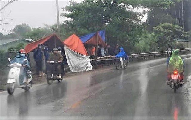 Truy tim tai xe lai oto bo tron sau tai nan chet nguoi hinh anh