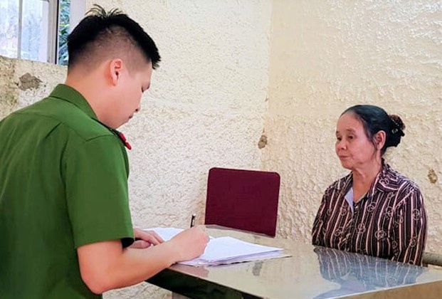 chi hội trưởng thôn lừa tiền tỷ ảnh 1 chi hoi truong thon lua tien ty anh 1