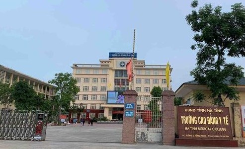 125 hoc vien cao dang nganh y se khong bi thu hoi bang hinh anh