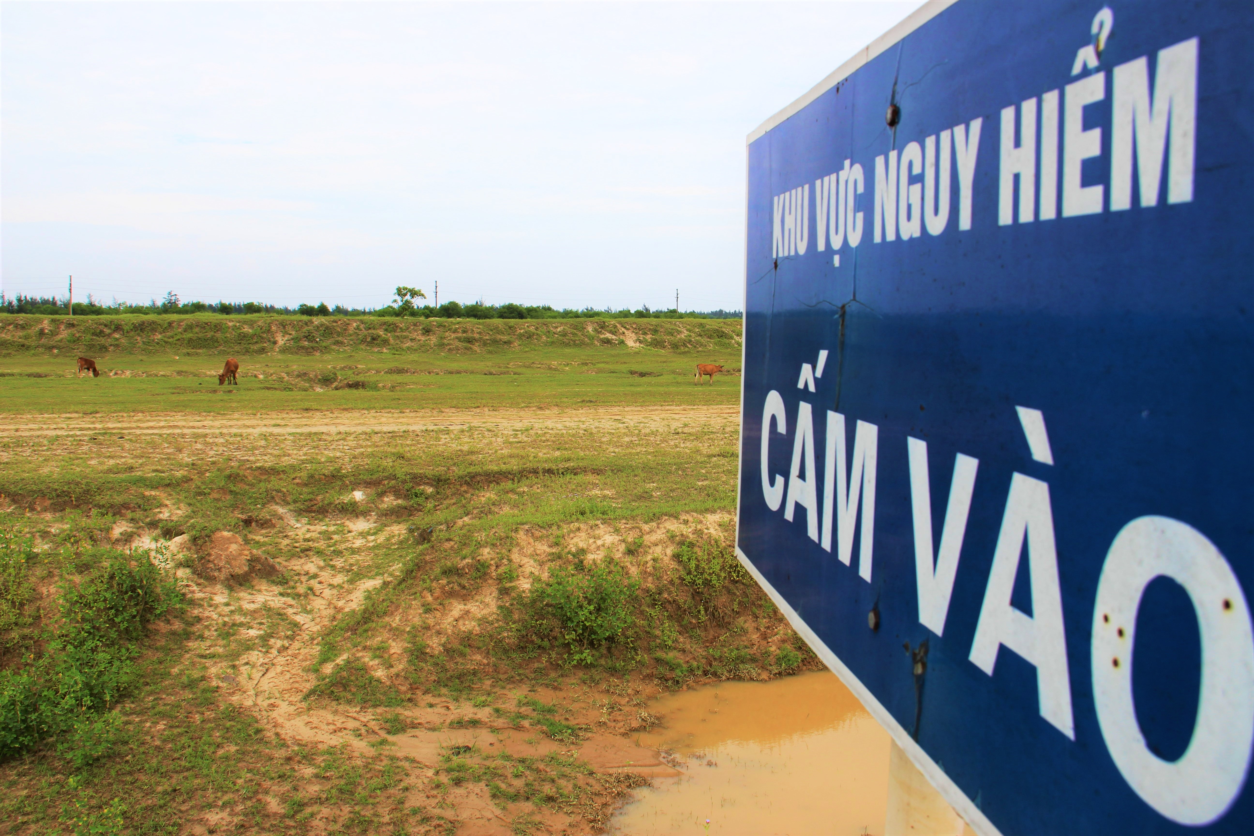 mo sat thach khe bat dong anh 12