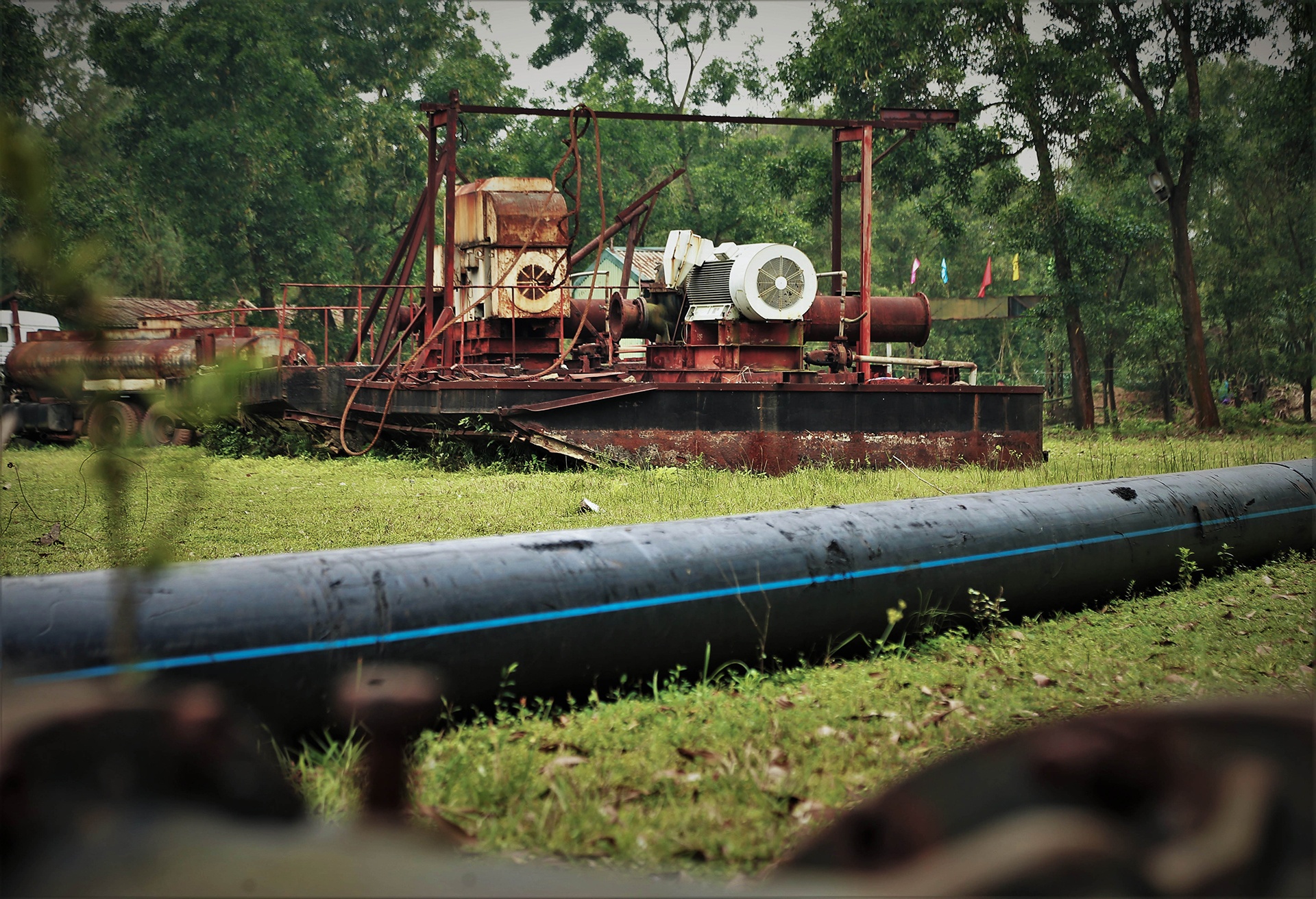 mo sat thach khe bat dong anh 9