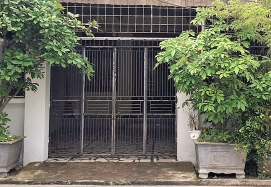 tat axit vao mat anh 1