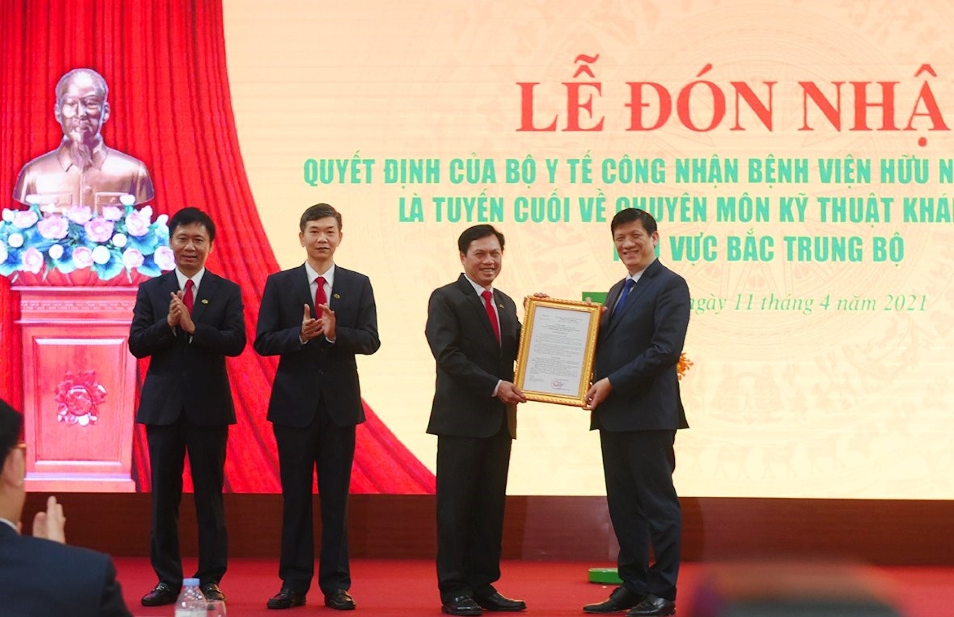 benh vien tuyen cuoi Bac Trung Bo anh 1