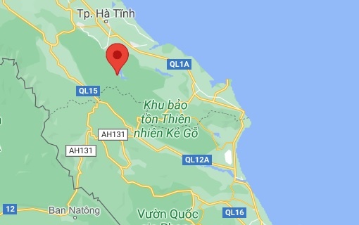 sinh vien dai hoc y bi duoi nuoc anh 1