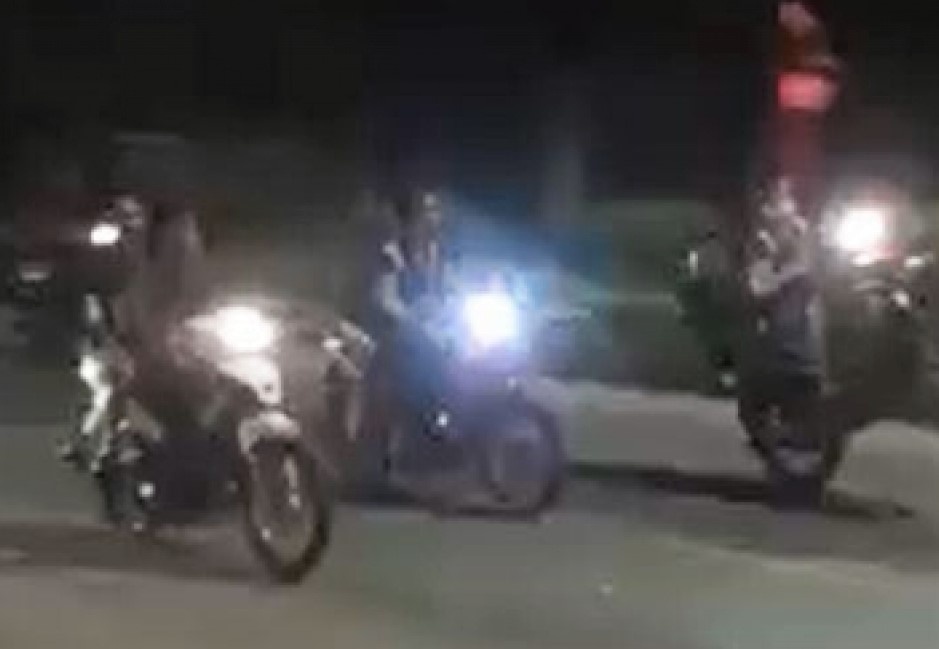 boc dau xe may anh 1