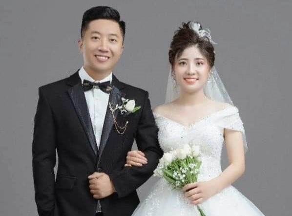 Hang xom 'giai cuu' 150 mam co cho doi vo chong hoan cuoi vi dich hinh anh