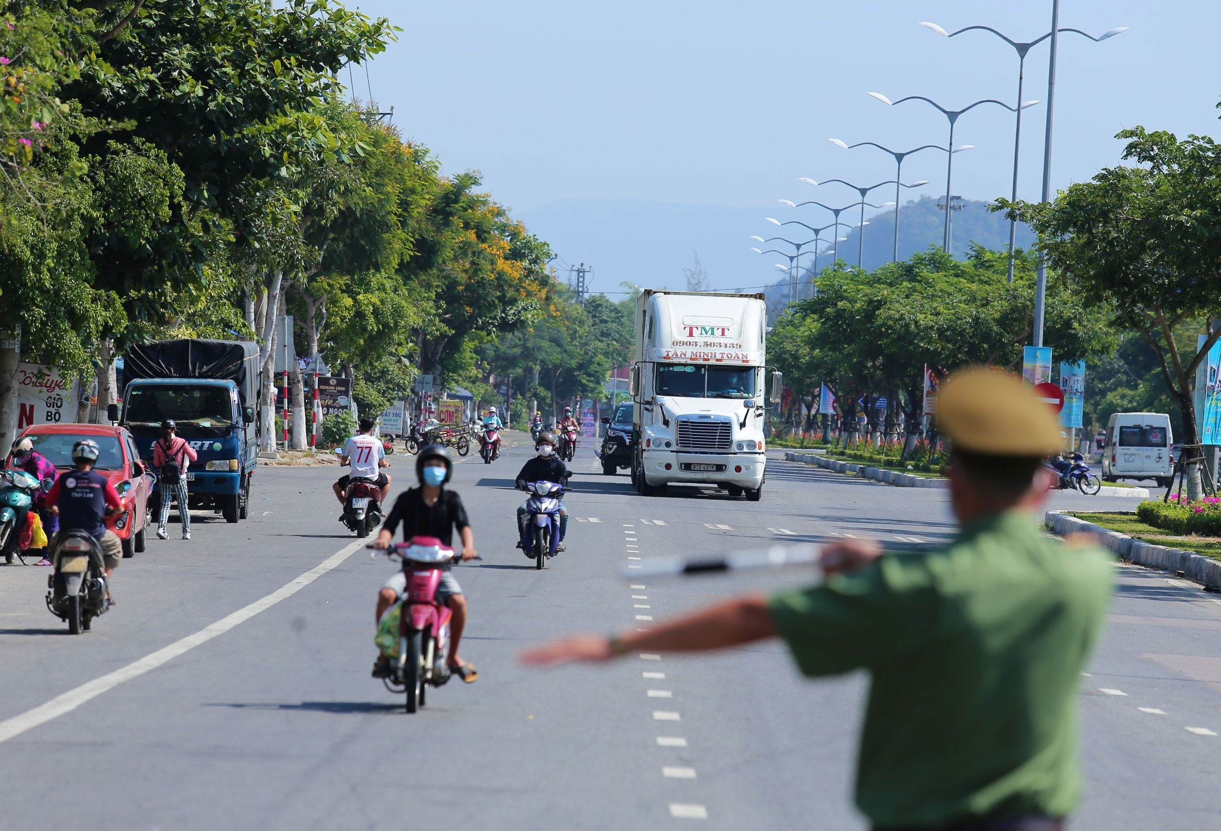 chot chan phong dich Covid-19 anh 2