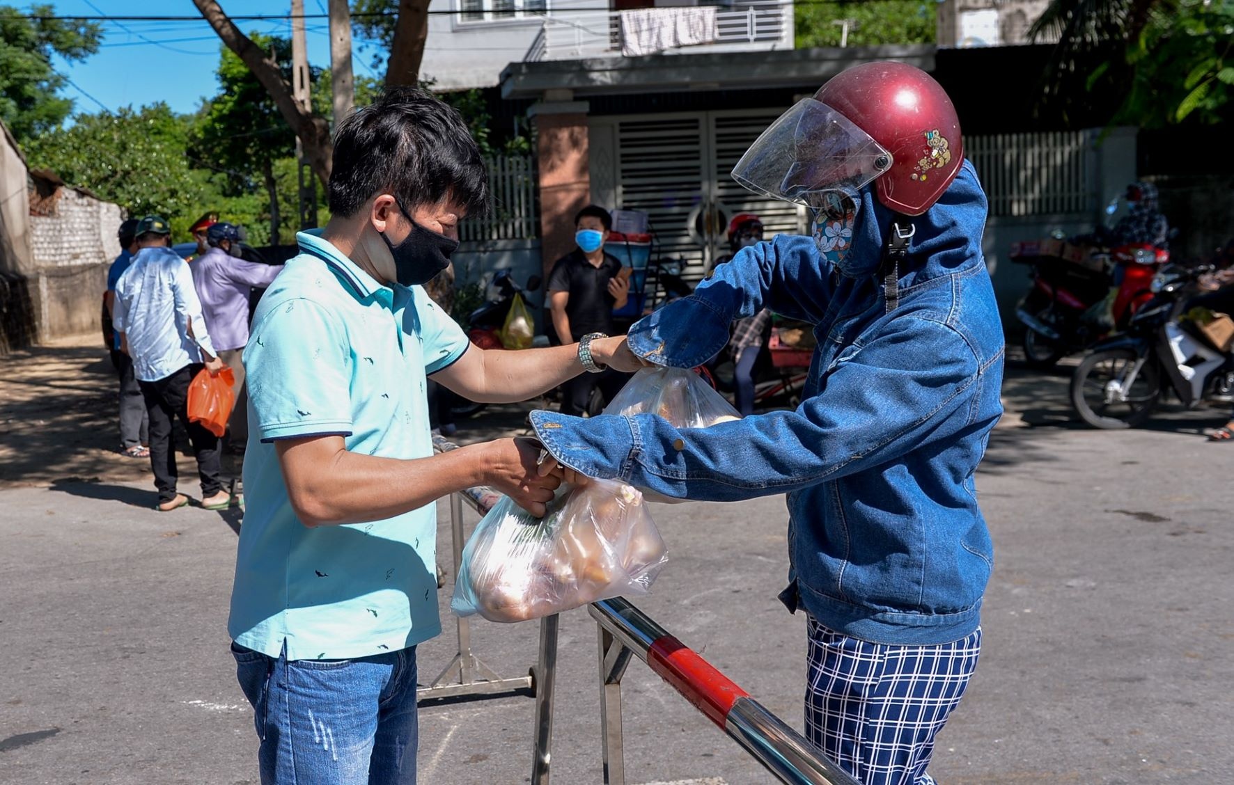 Covid-19 o Nghe An anh 6