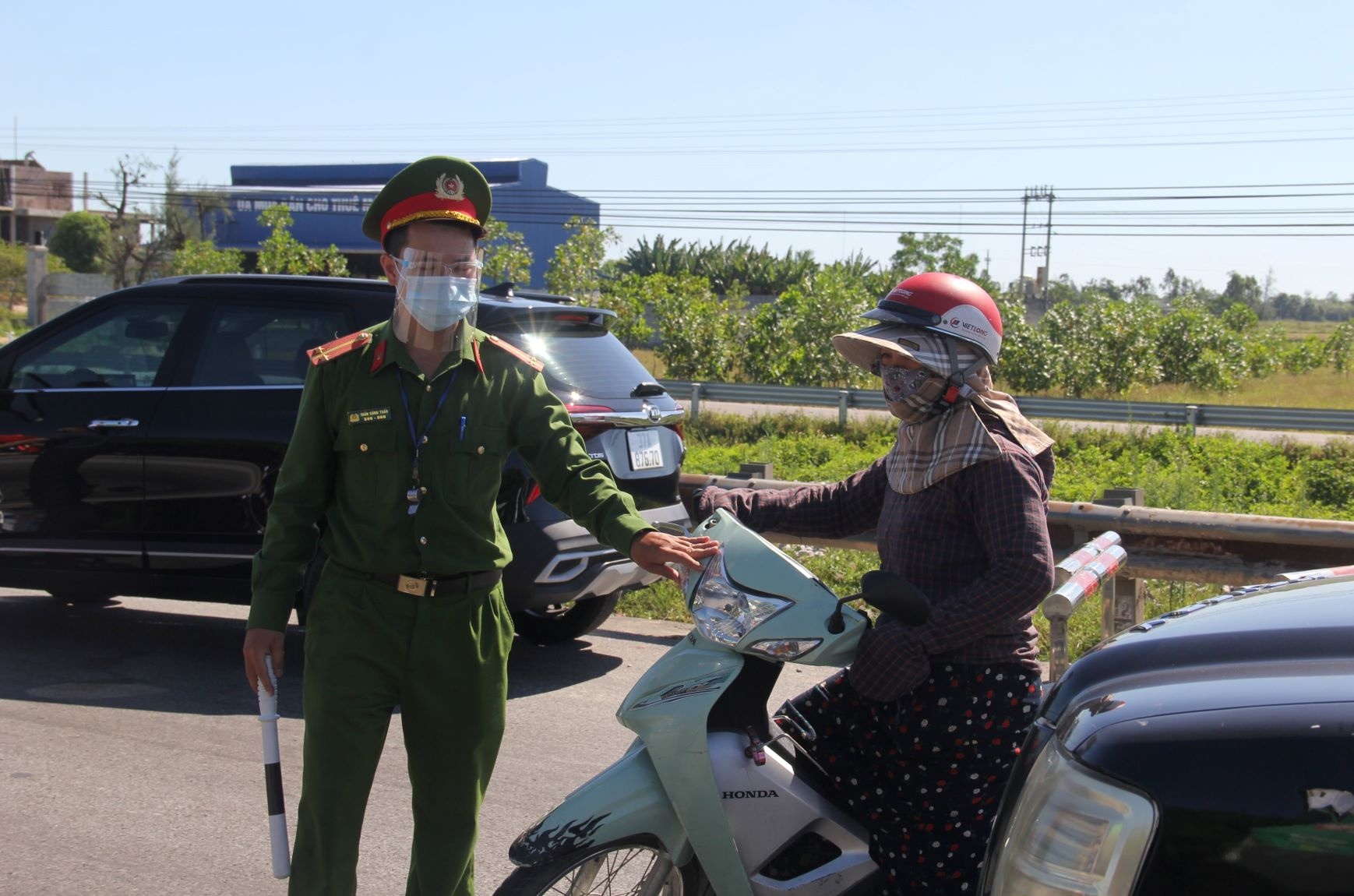 Covid-19 o Nghe An anh 8