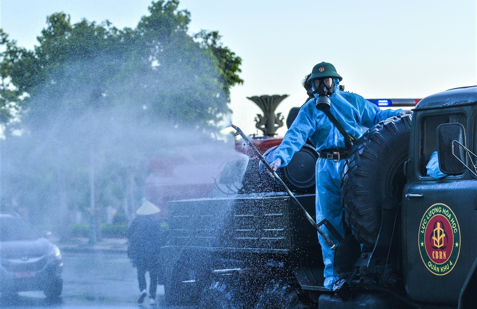 phun khu khuan toan TP Vinh anh 7