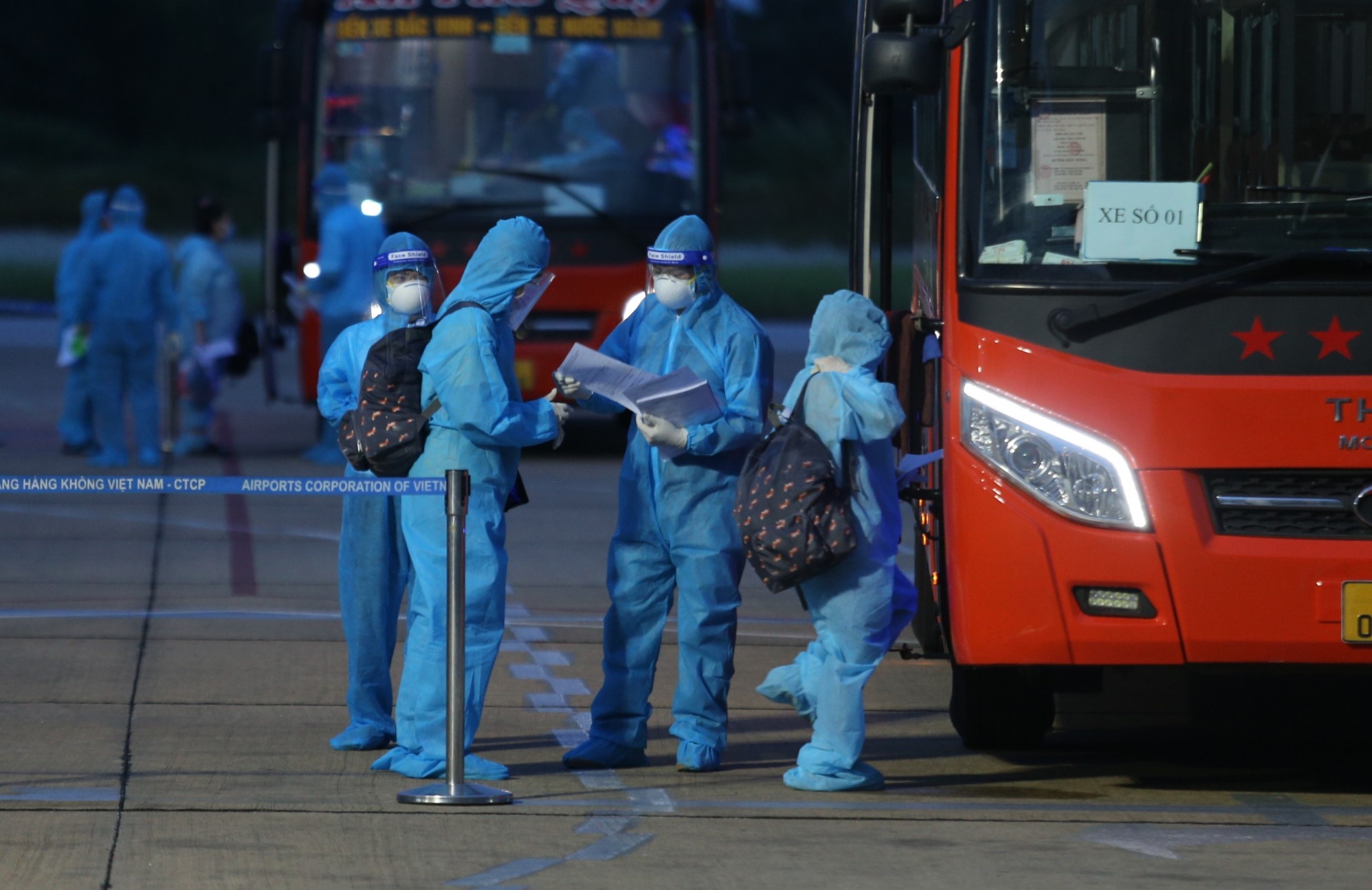 200 nguoi tu TP.HCM ve Nghe An anh 6