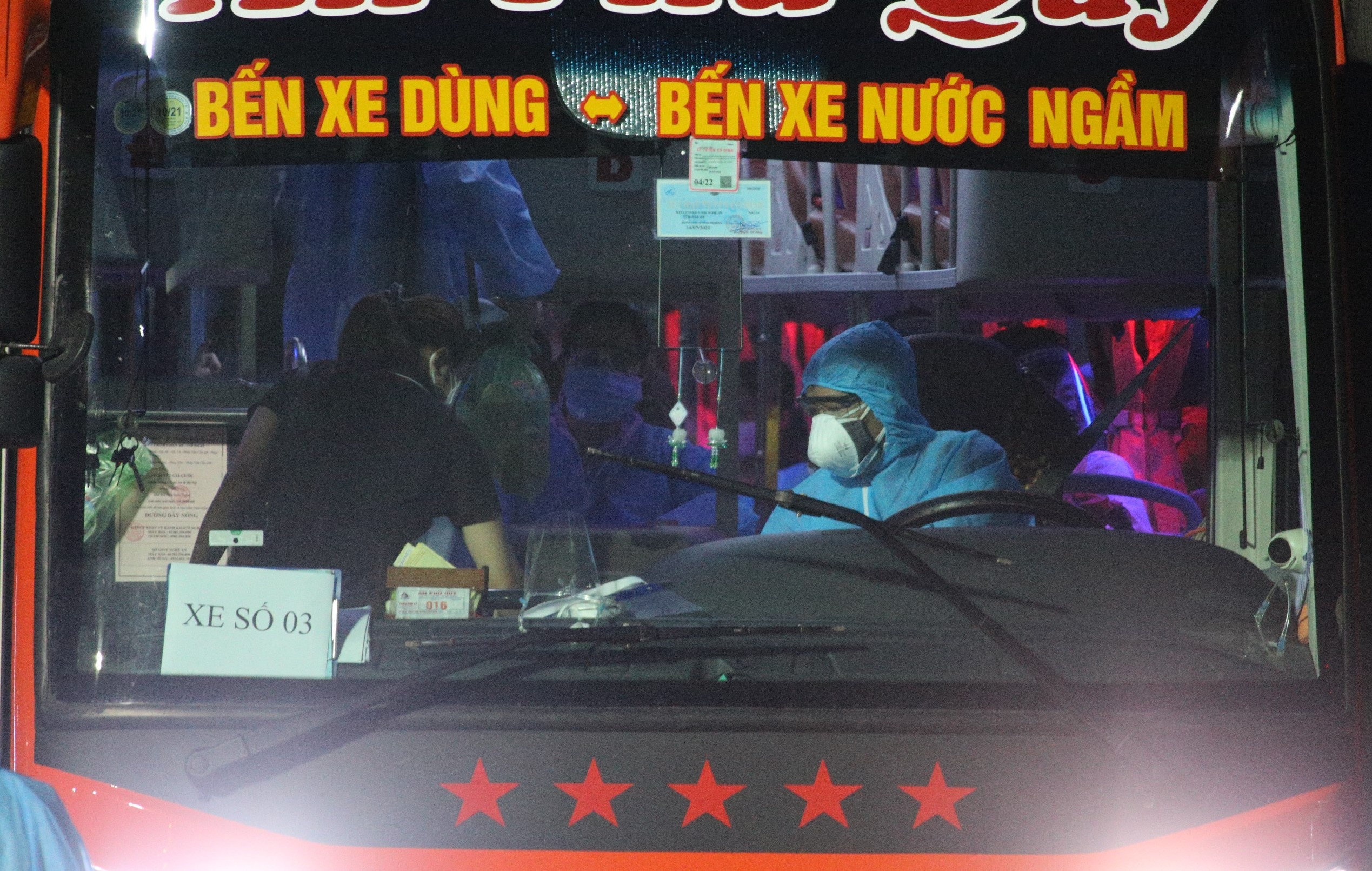 200 nguoi tu TP.HCM ve Nghe An anh 7