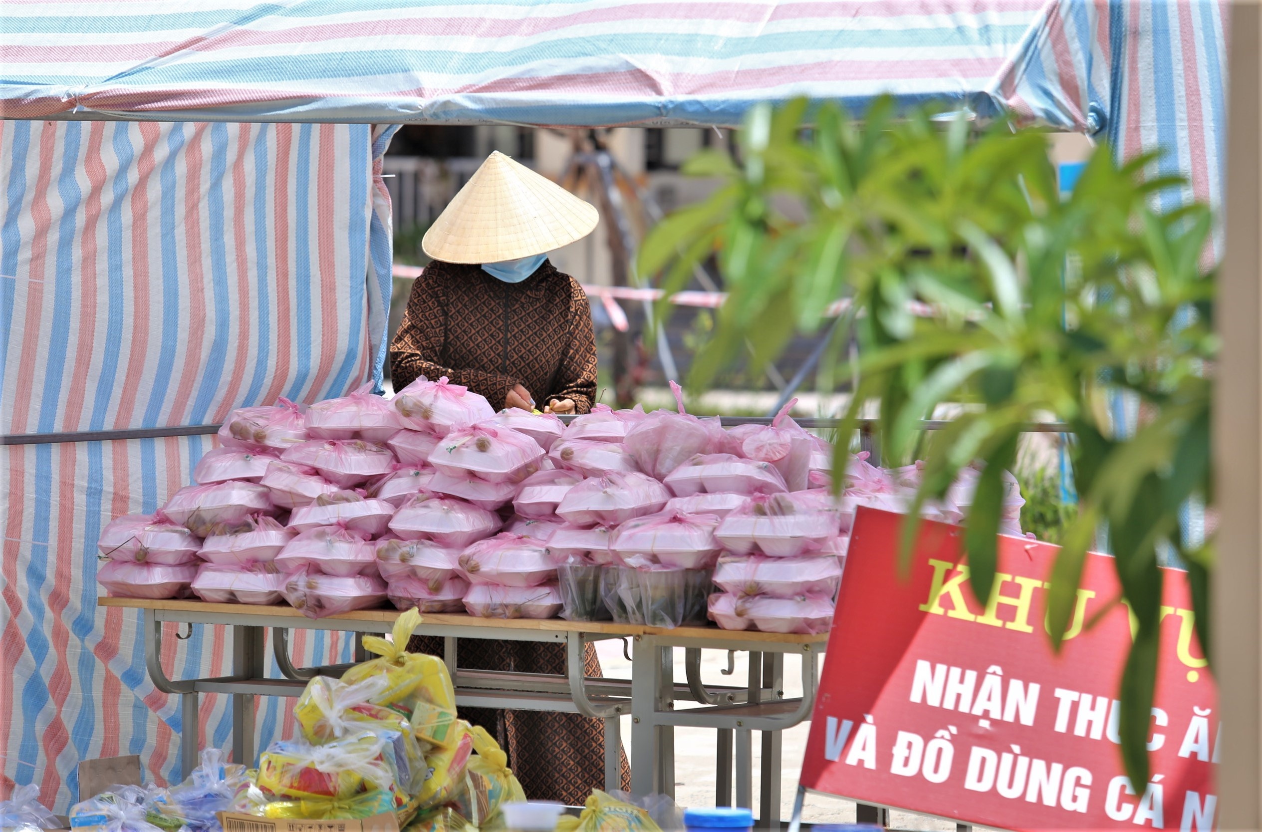 nau com cho nguoi cach ly anh 4