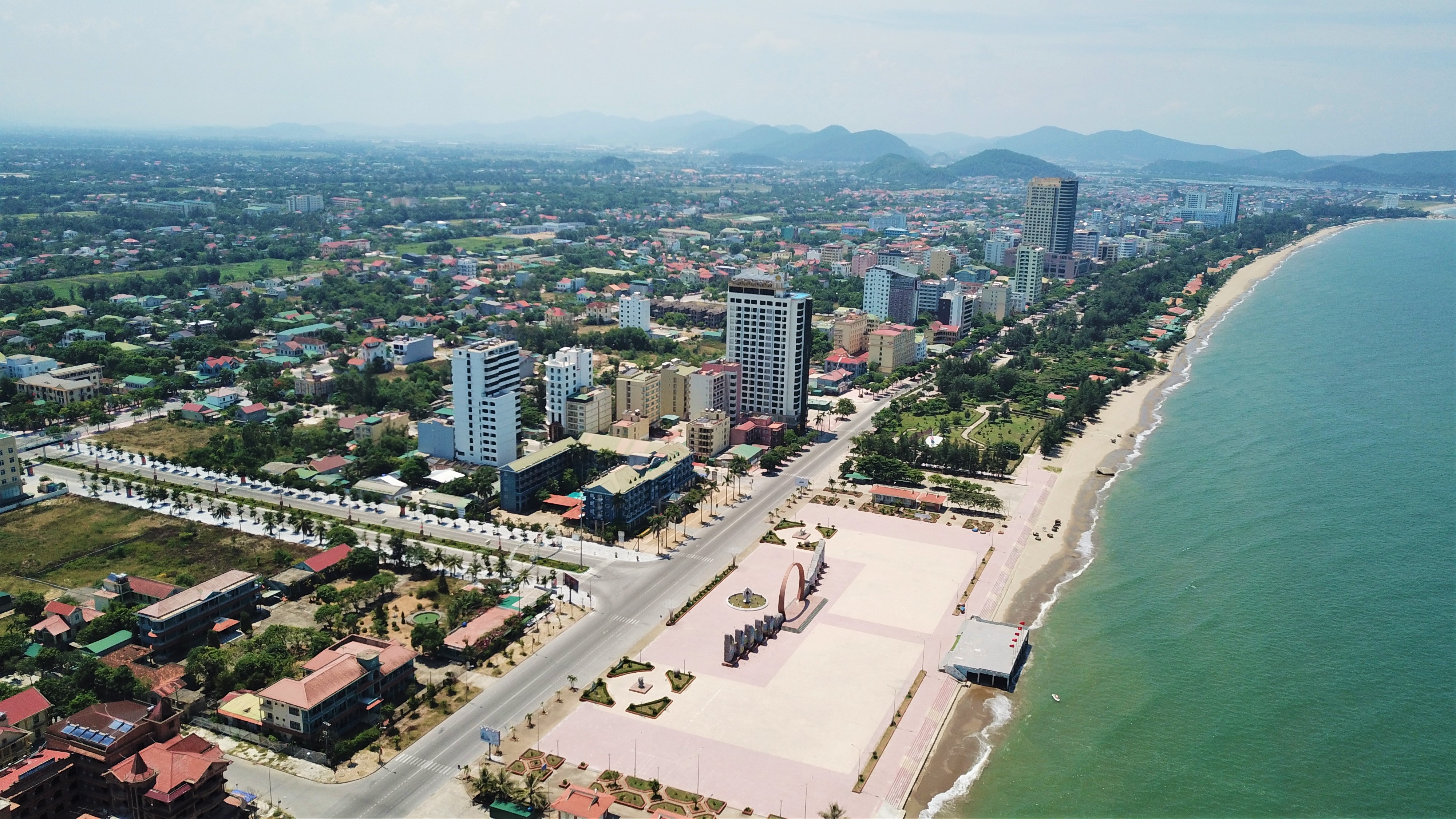 phat trien du lich anh 2