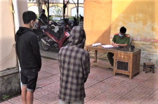 tron vung cach ly di nhau anh 1