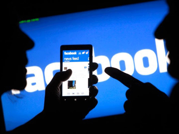 Phao tin nham lien quan nguoi phu nu mac Covid-19 hinh anh