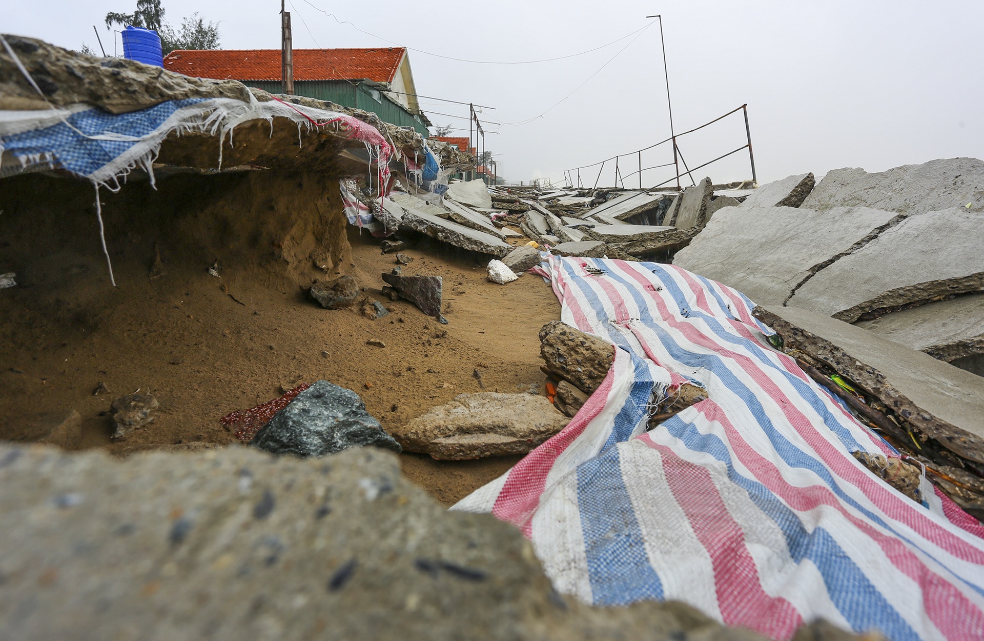 ke bien Cua Lo gay vun anh 2