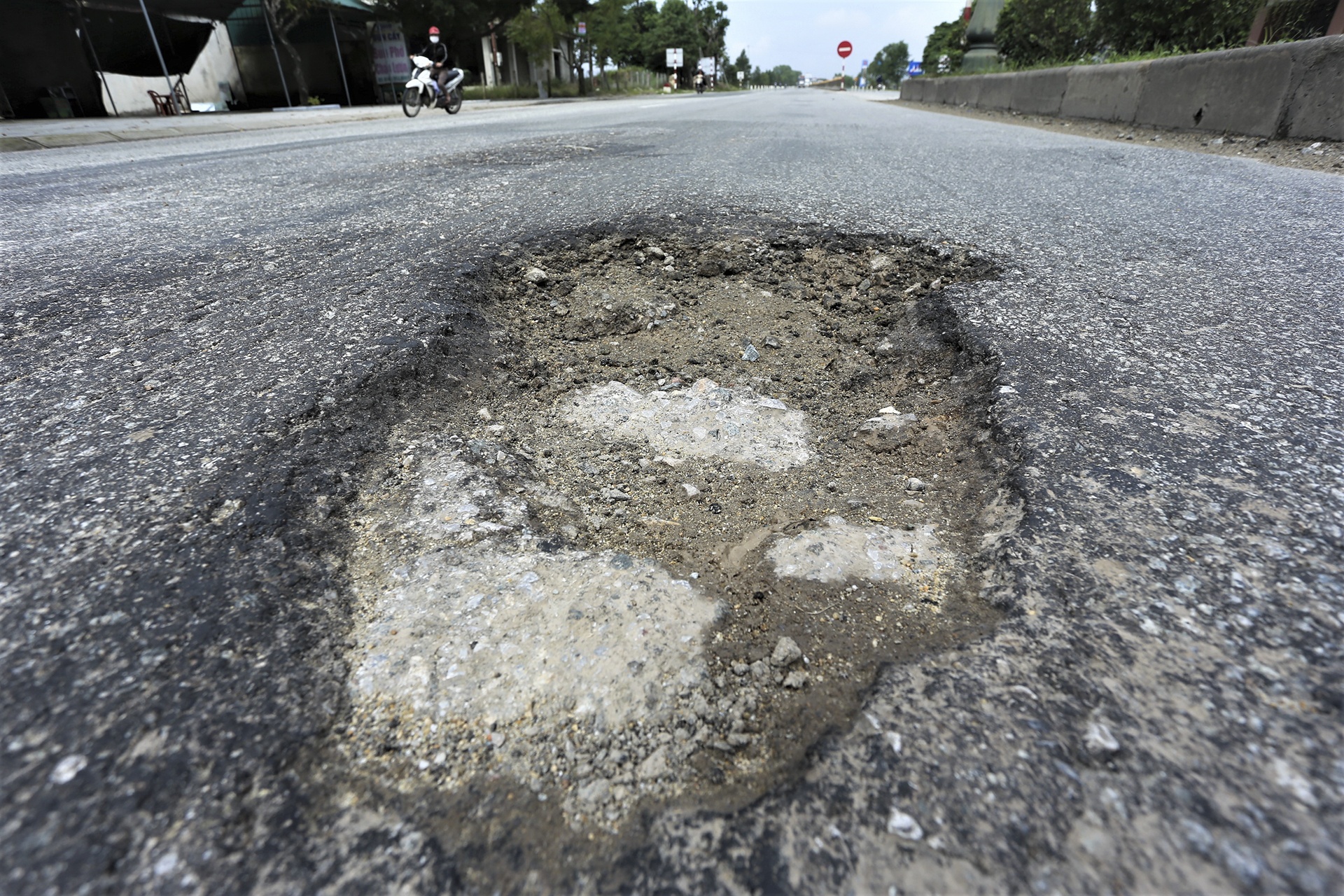 quoc lo 1 bong troc anh 3