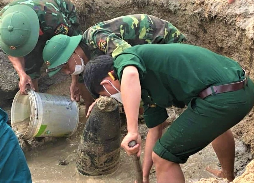 phat hien bom chua no anh 1