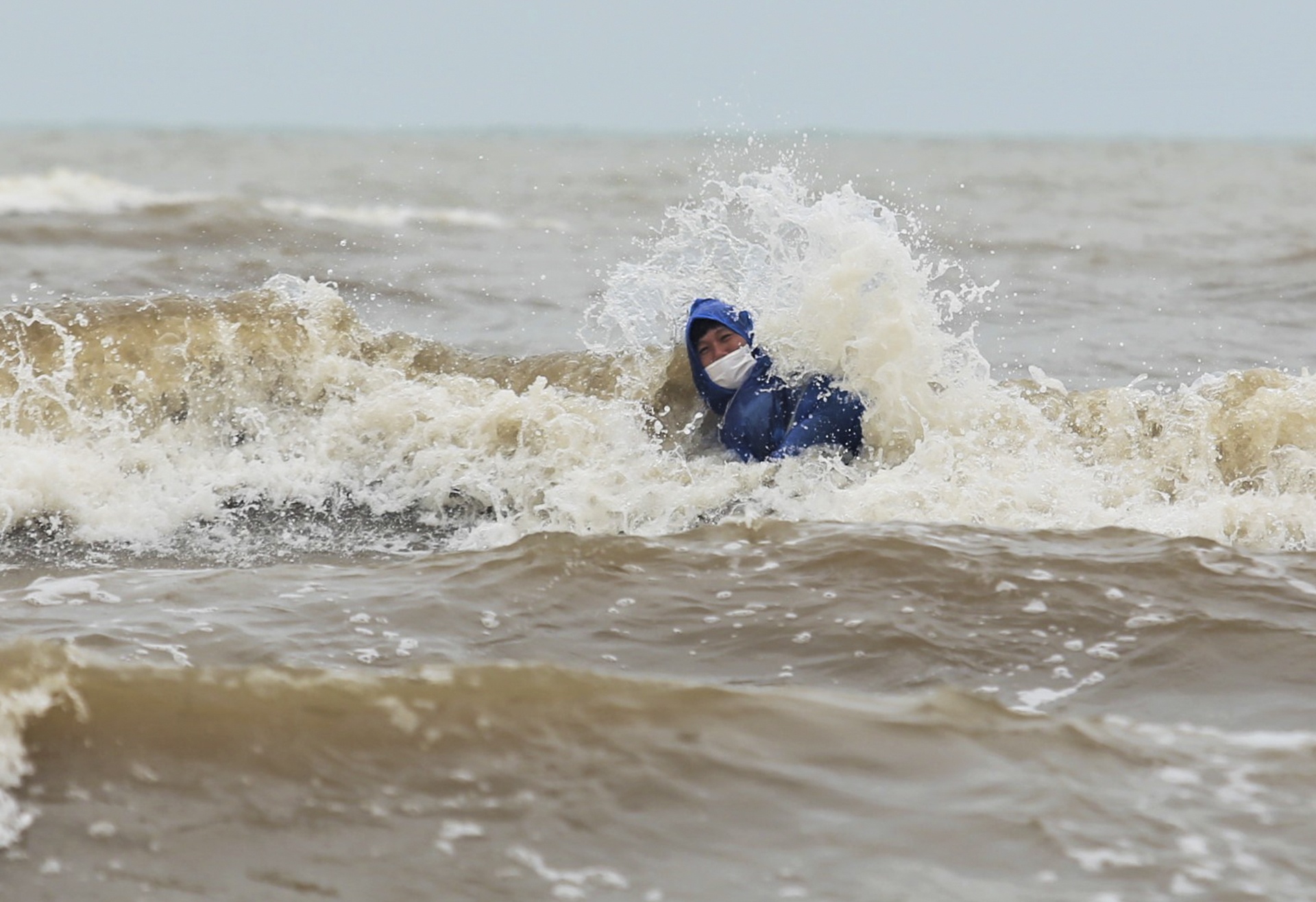 nhat so long o bien anh 3