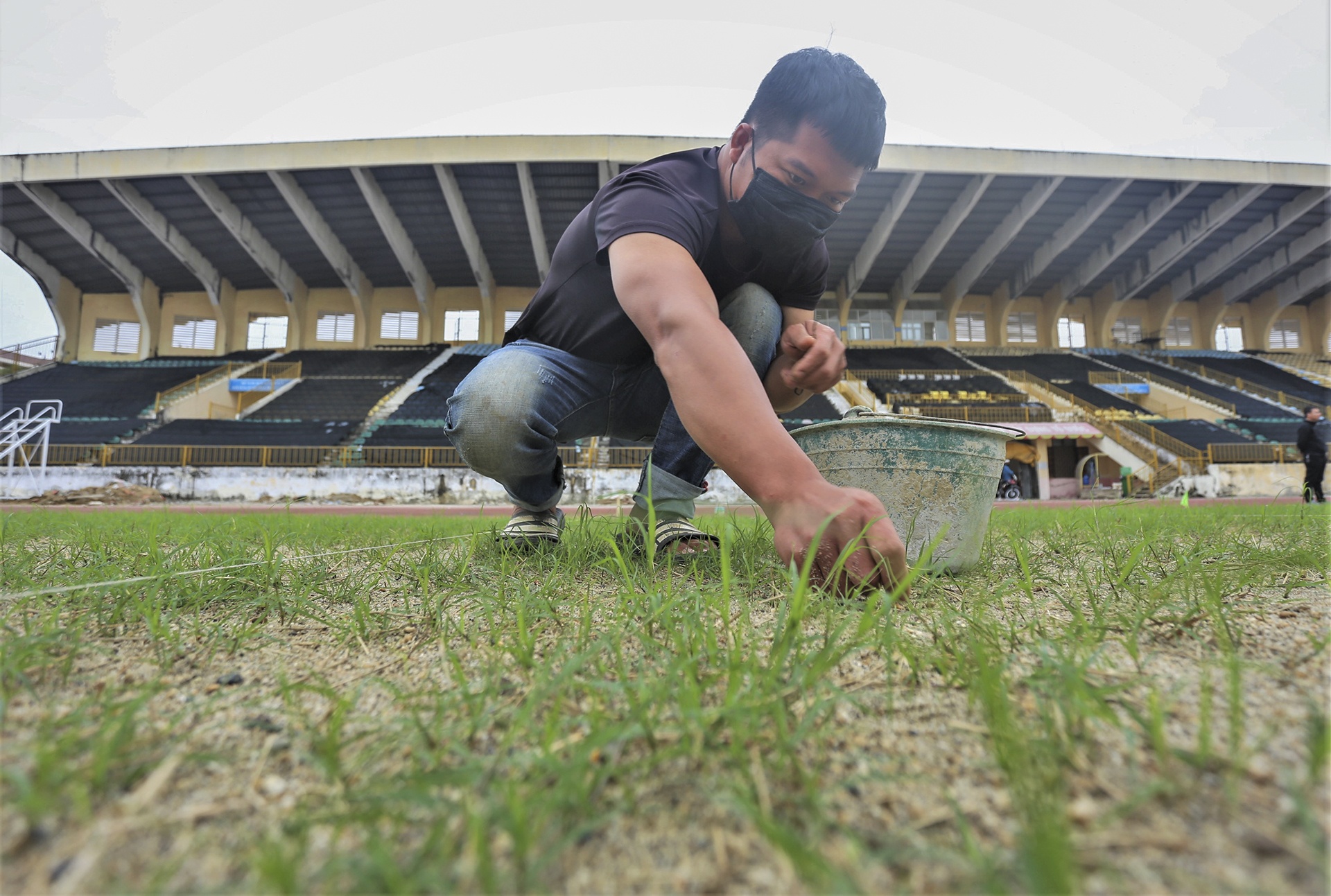 san van dong Vinh cai tao anh 5