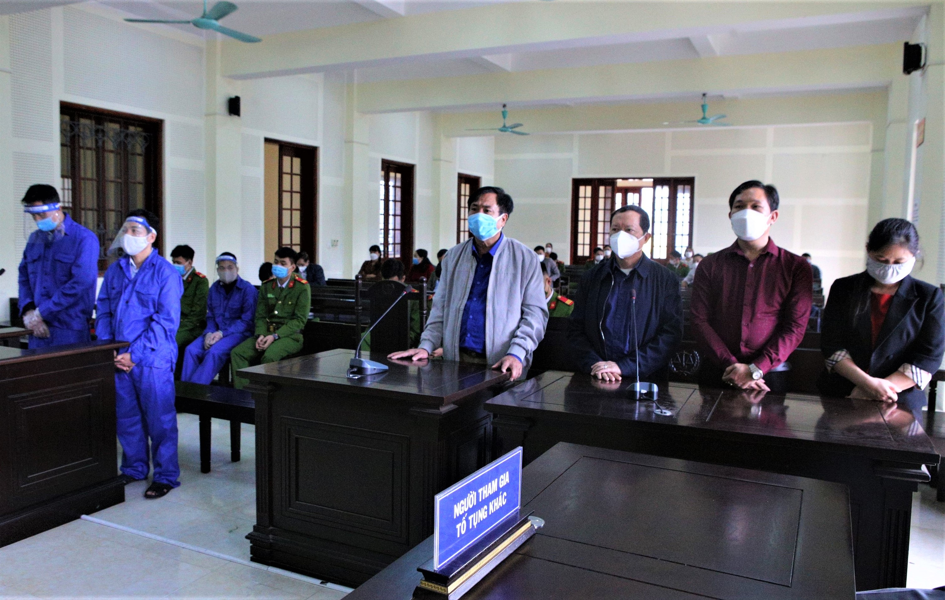 truong ban dan toc linh an anh 2