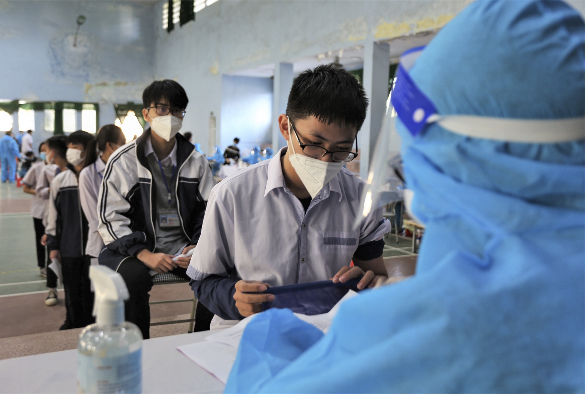 Tiêm vaccine cho học sinh ảnh 4 Tiem vaccine cho hoc sinh anh 4
