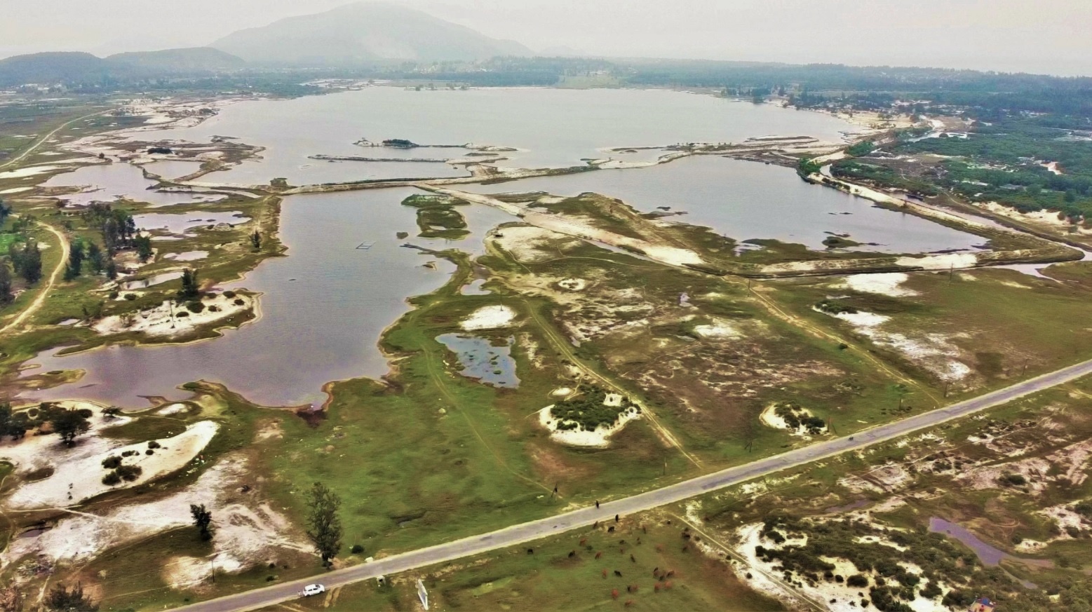 dung du an mo sat Thach Khe anh 1