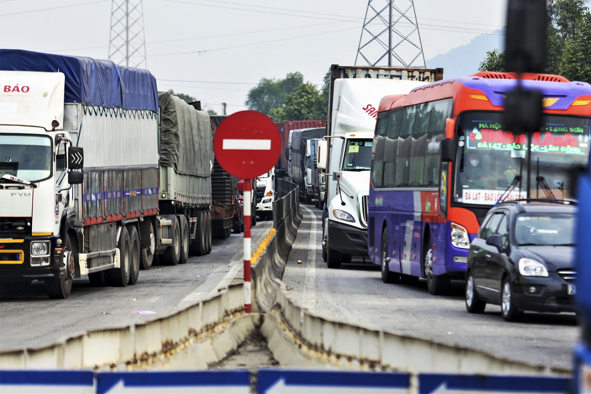 quoc lo 1 un tac vi tai nan anh 3