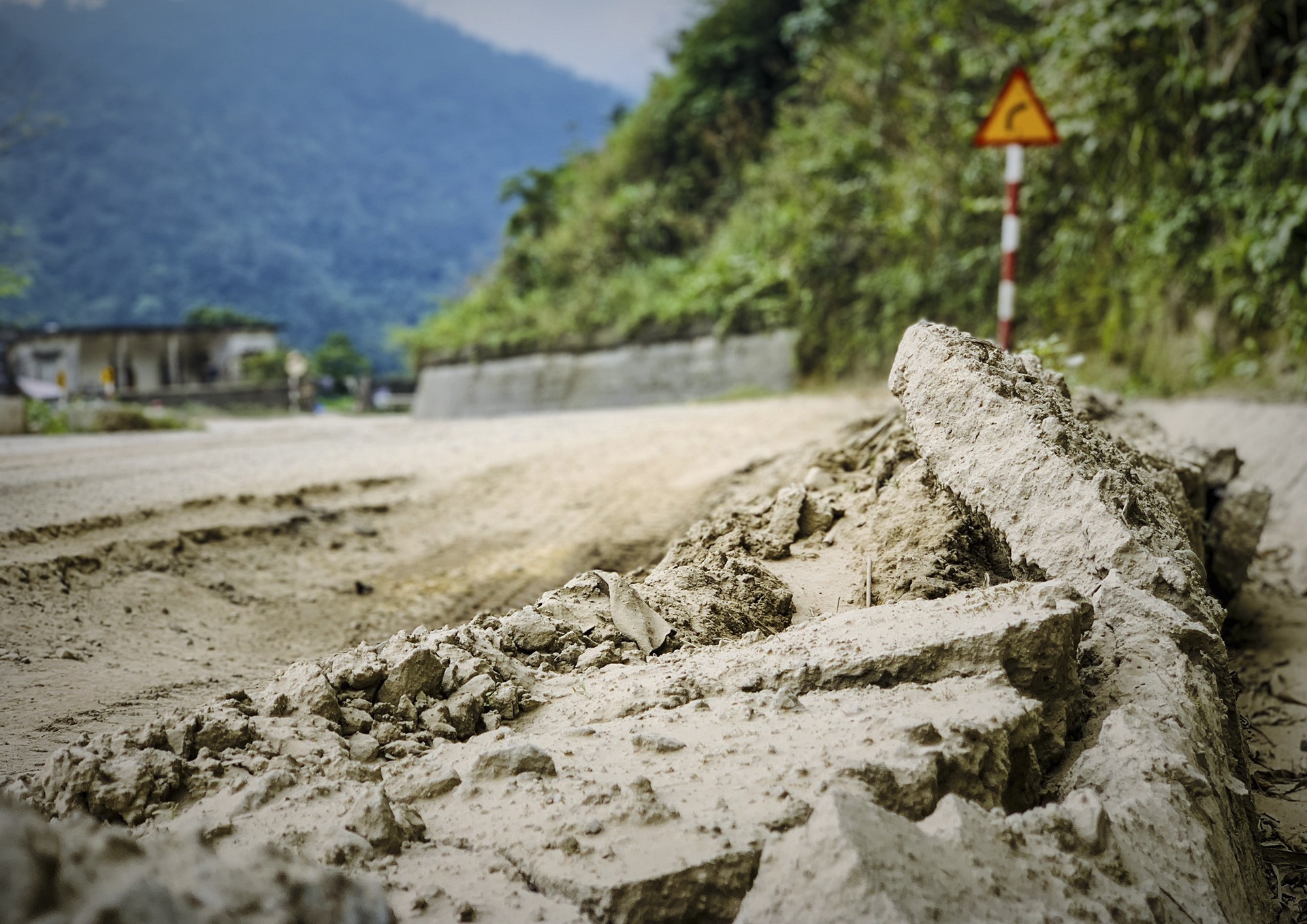 quoc lo 8 nhech nhac anh 10