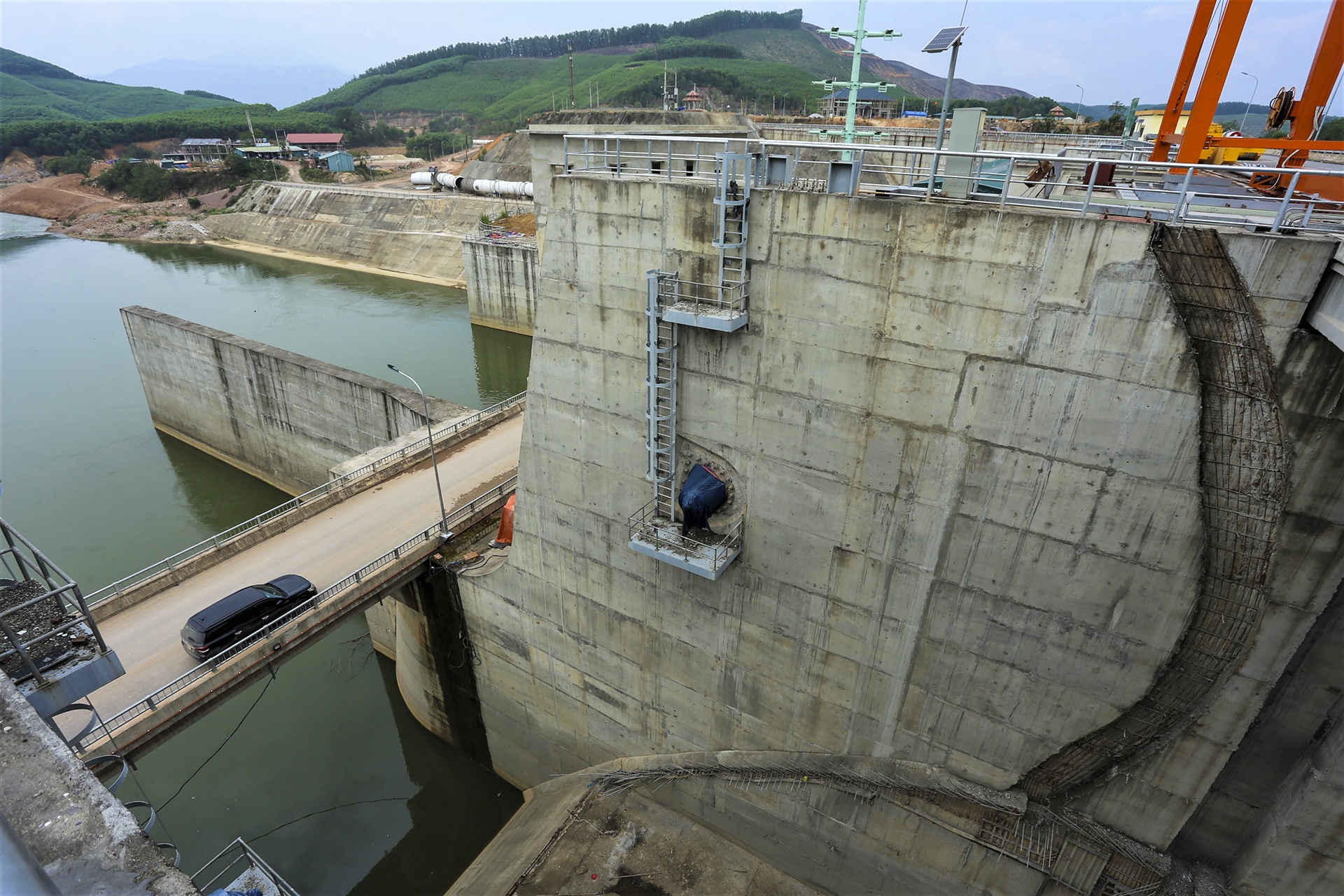 ho thuy loi nghin ty anh 6