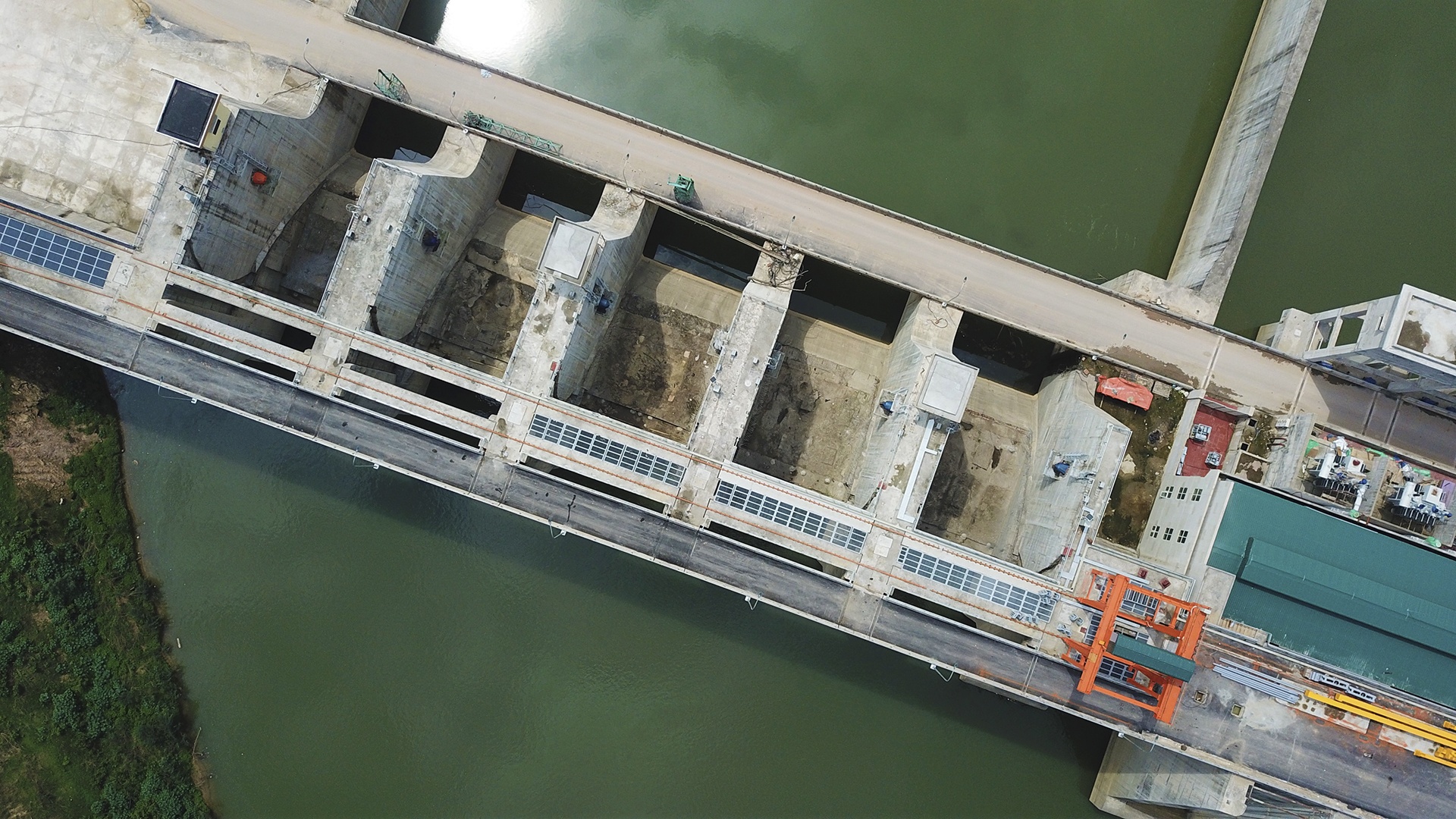 ho thuy loi nghin ty anh 4