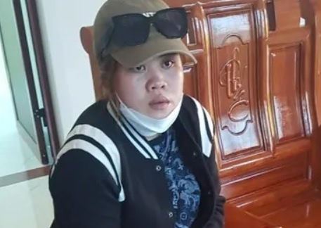dì bạo hành cháu gái ảnh 1 di bao hanh chau gai anh 1
