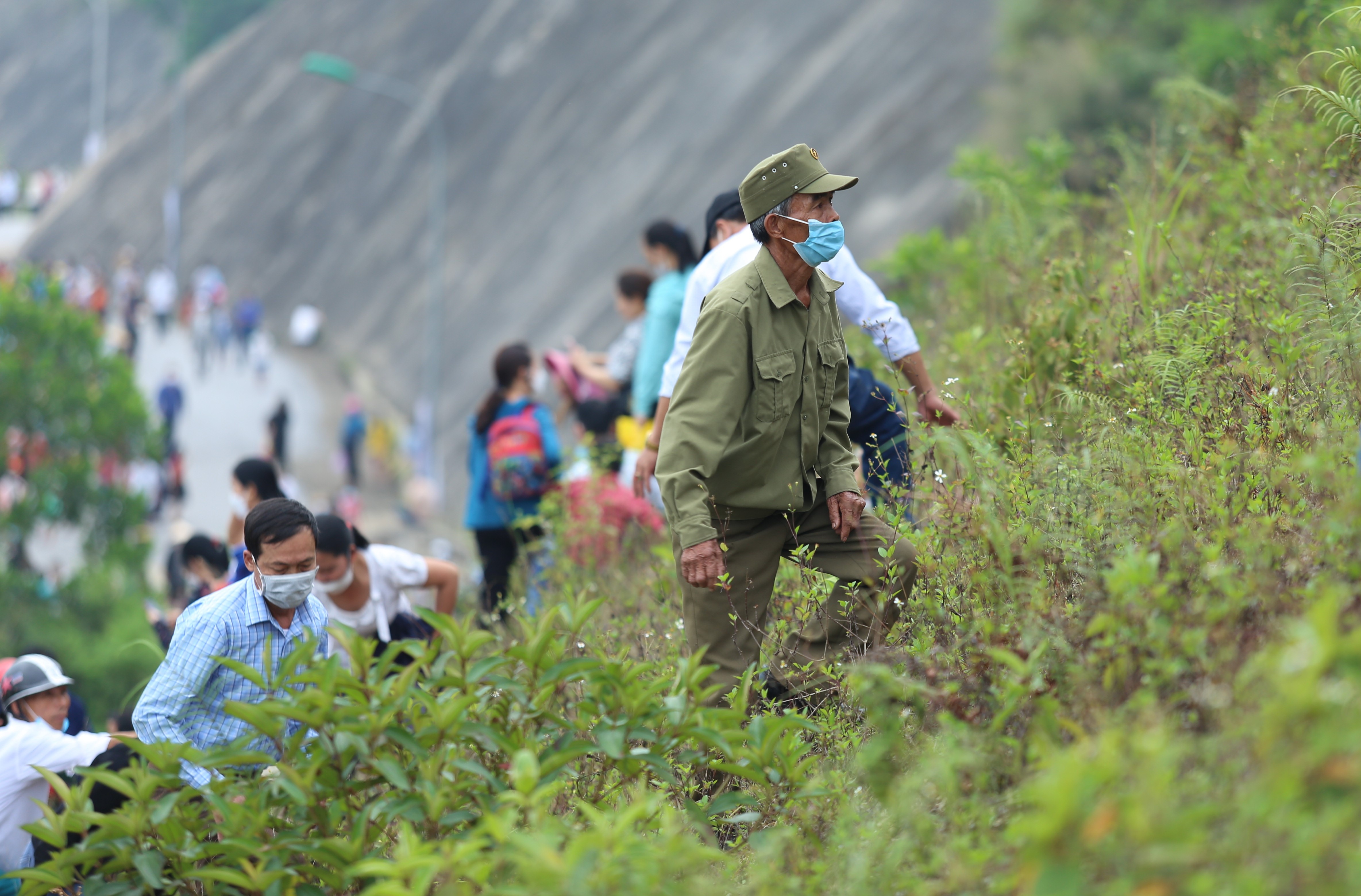 khinh khi cau o Ha Tinh anh 4