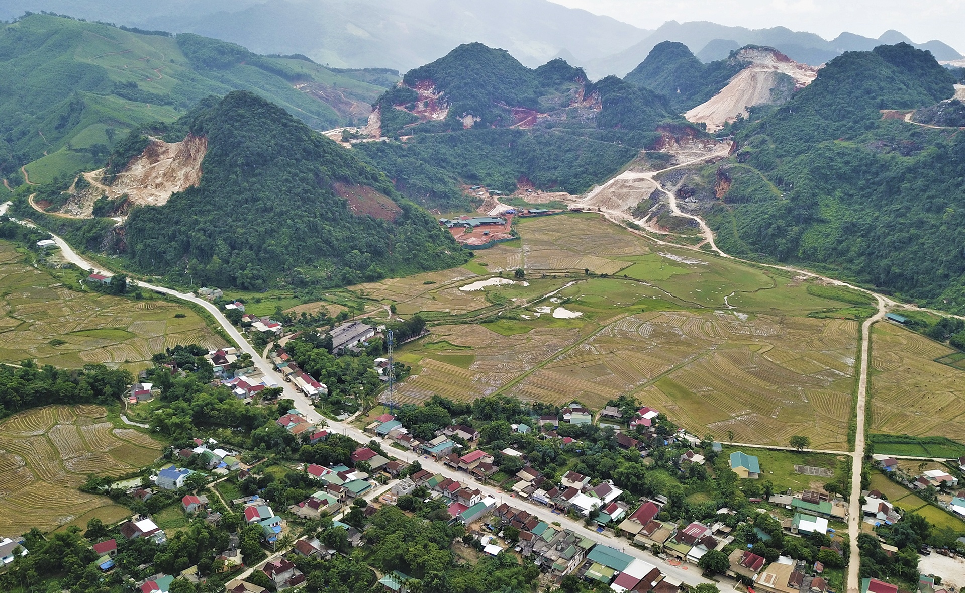 ho sut lun o Nghe An anh 10