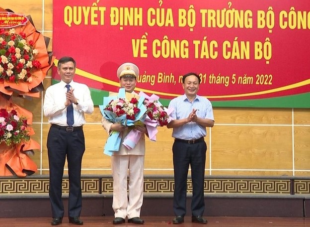 Quang Binh co tan giam doc cong an hinh anh