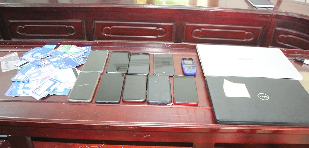 mua ban tai khoan ngan hang anh 2