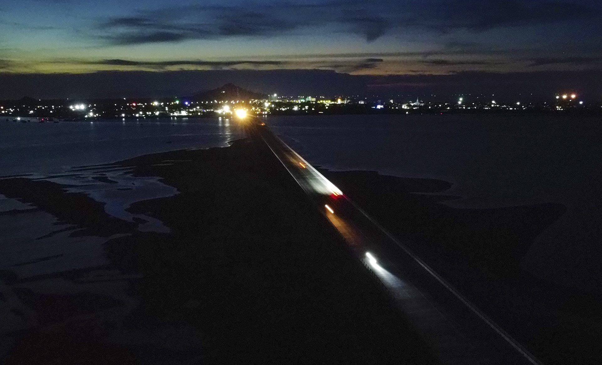 cau tram ty khong co den chieu sang anh 8