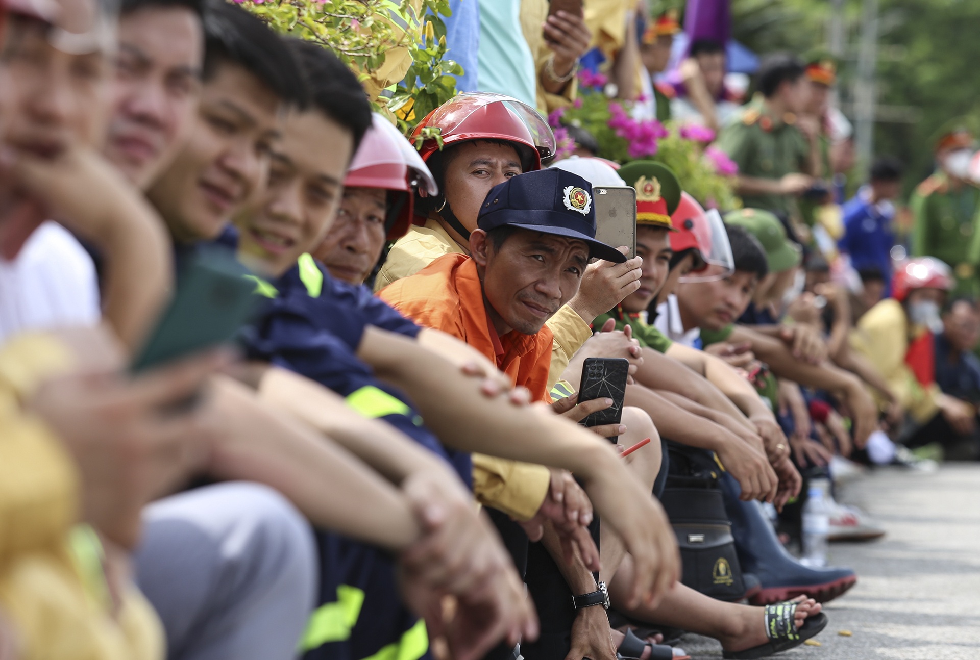 canh sat cuu nan,  cuu ho anh 11