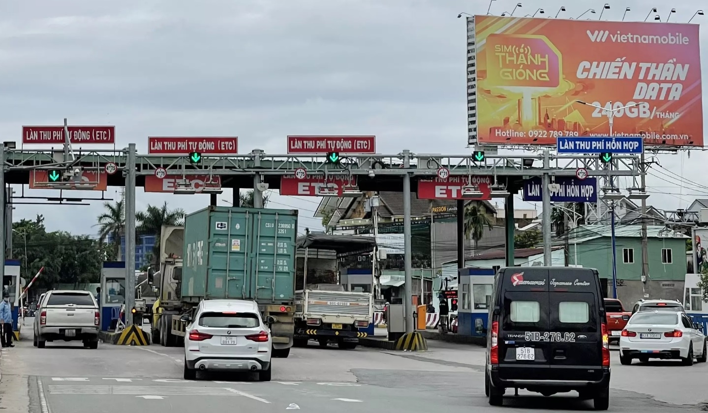 Thu phi 'lam tron' gay buc xuc, chu dau tu BOT quoc lo 13 ha muc thu hinh anh