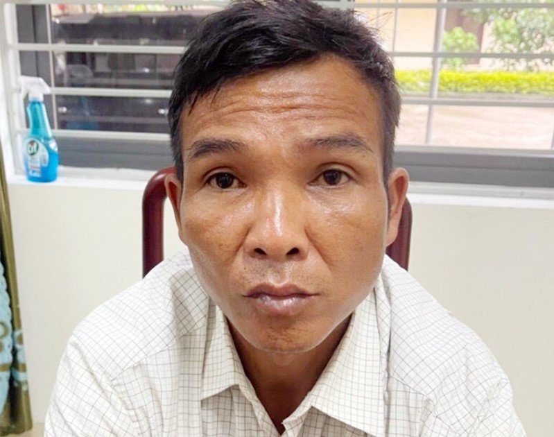 Lua ban co gai cung xa sang nuoc ngoai hinh anh