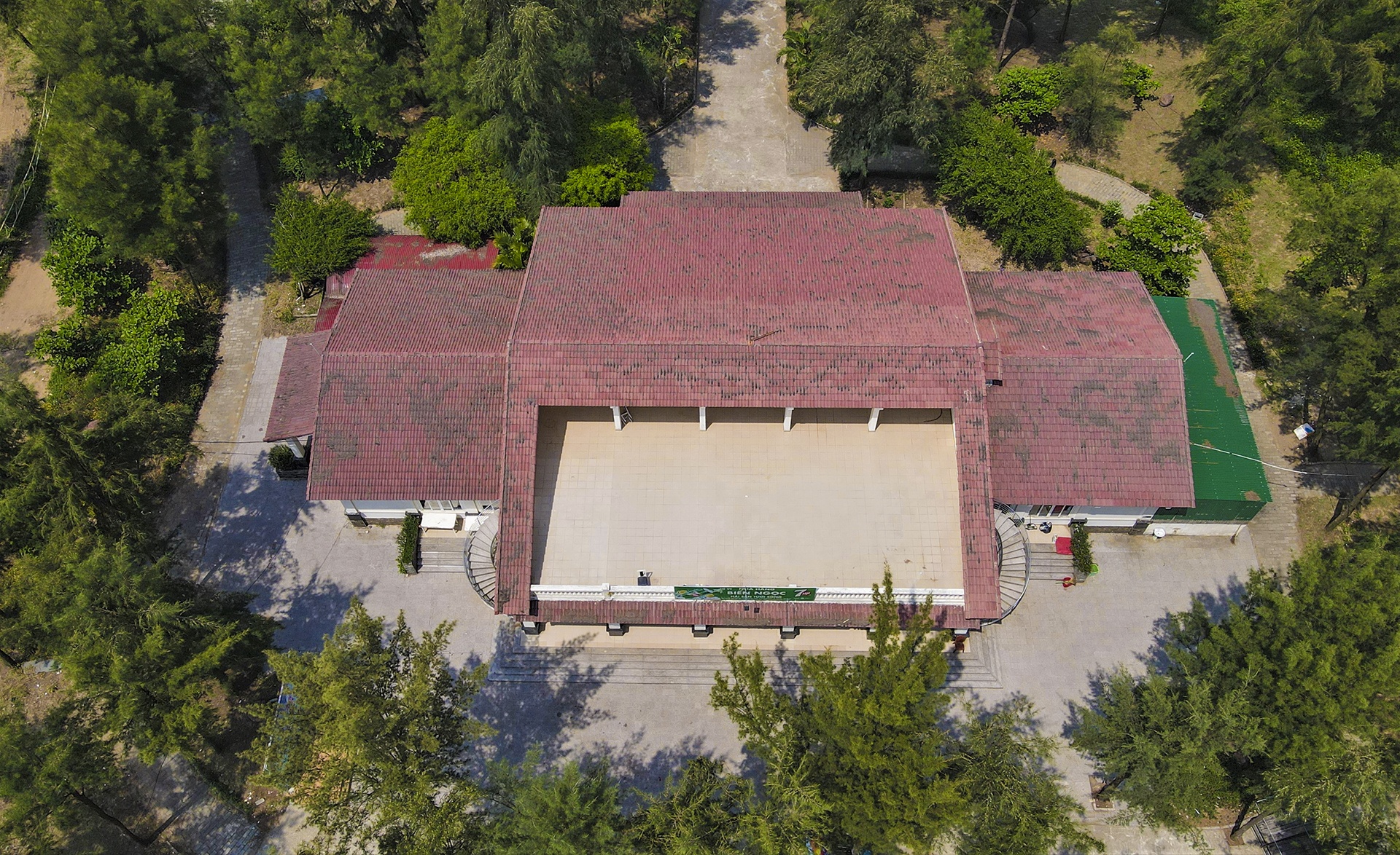 ki-ot chan bien anh 8