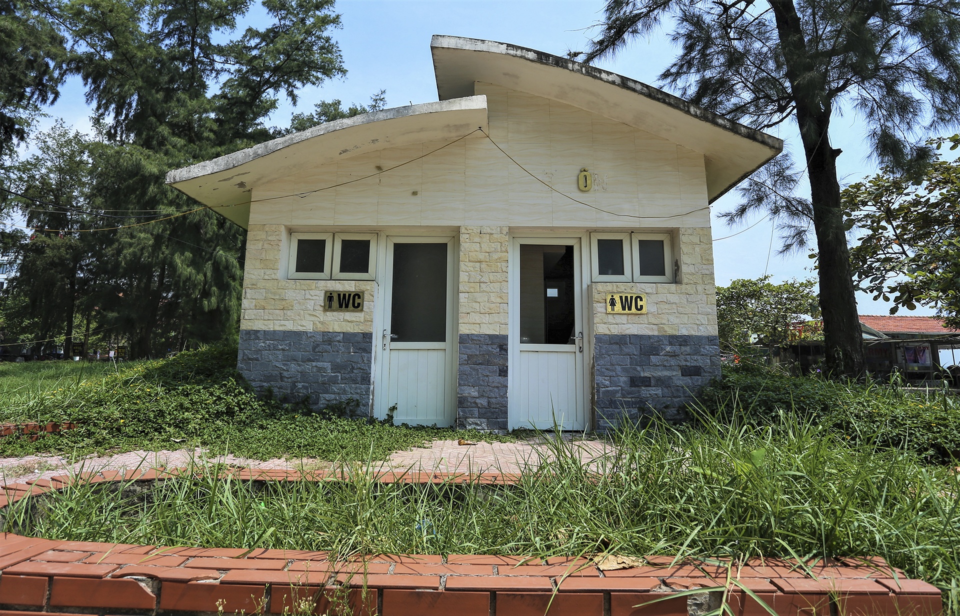 ki-ot chan bien anh 11