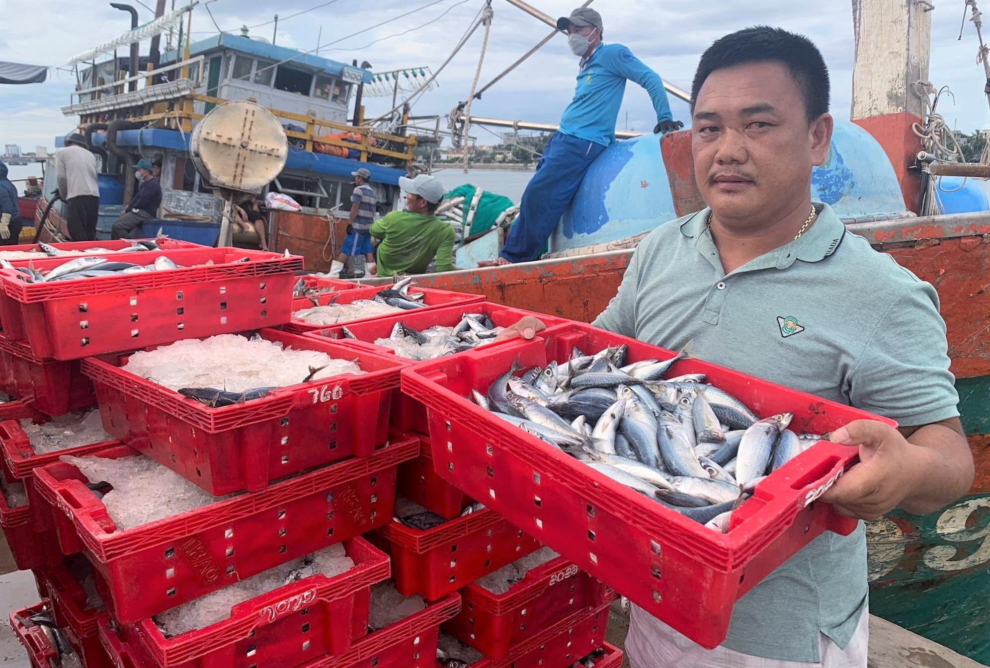 ngu dan trung dam ca nuc anh 2