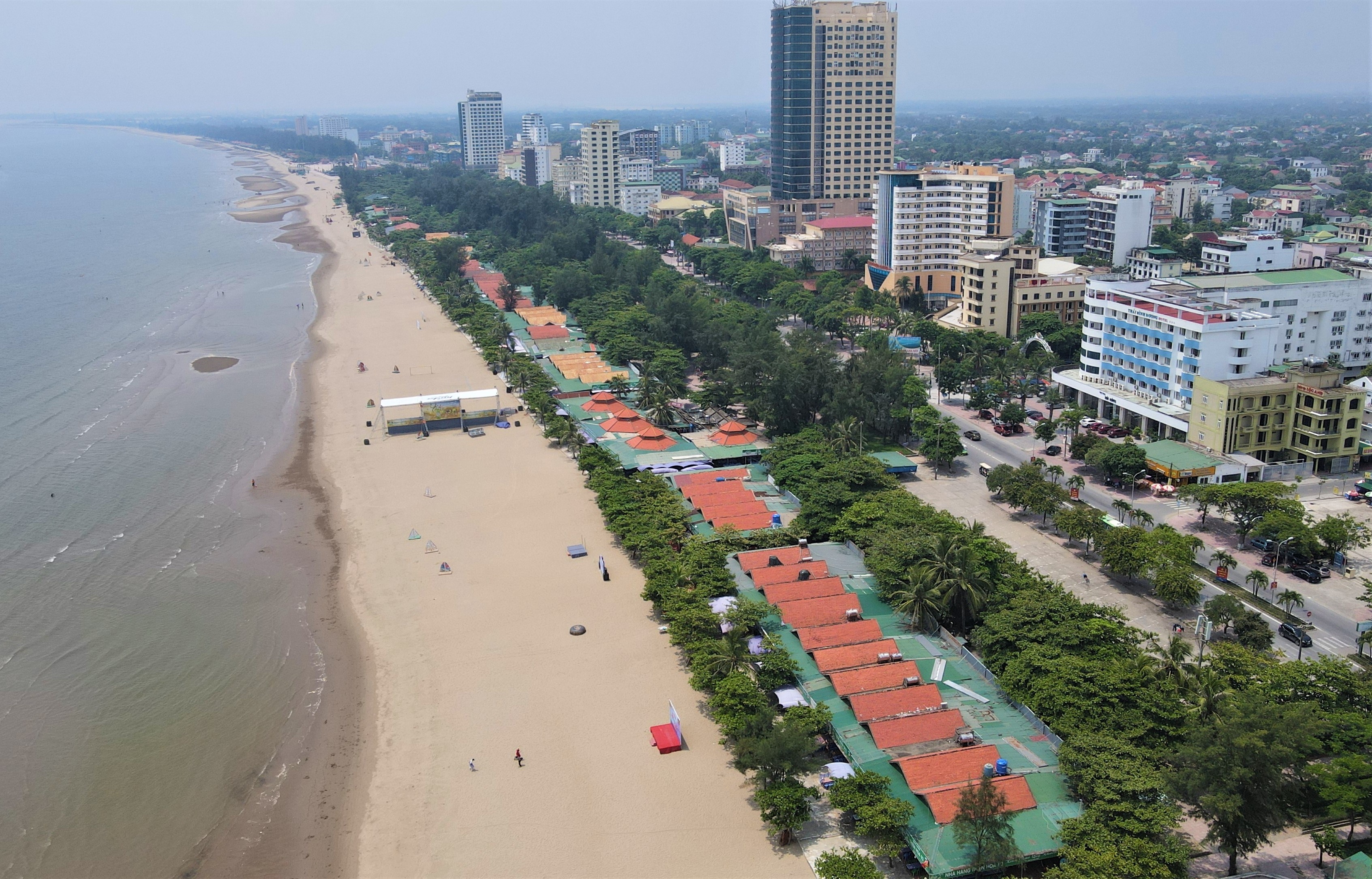 Thao do ki-ot, khach san an ngu bai bien Cua Lo hinh anh