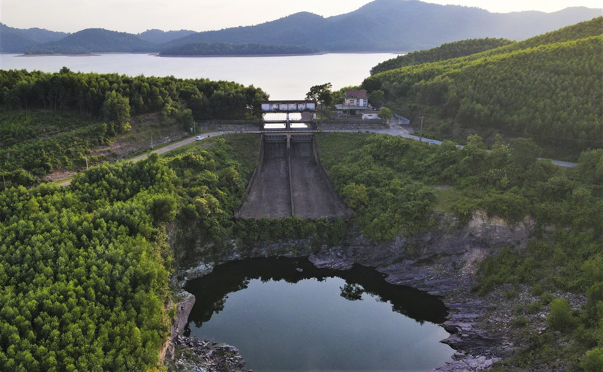 Hồ Kẻ Gỗ hỏng ảnh 9 Ho Ke Go hong anh 9