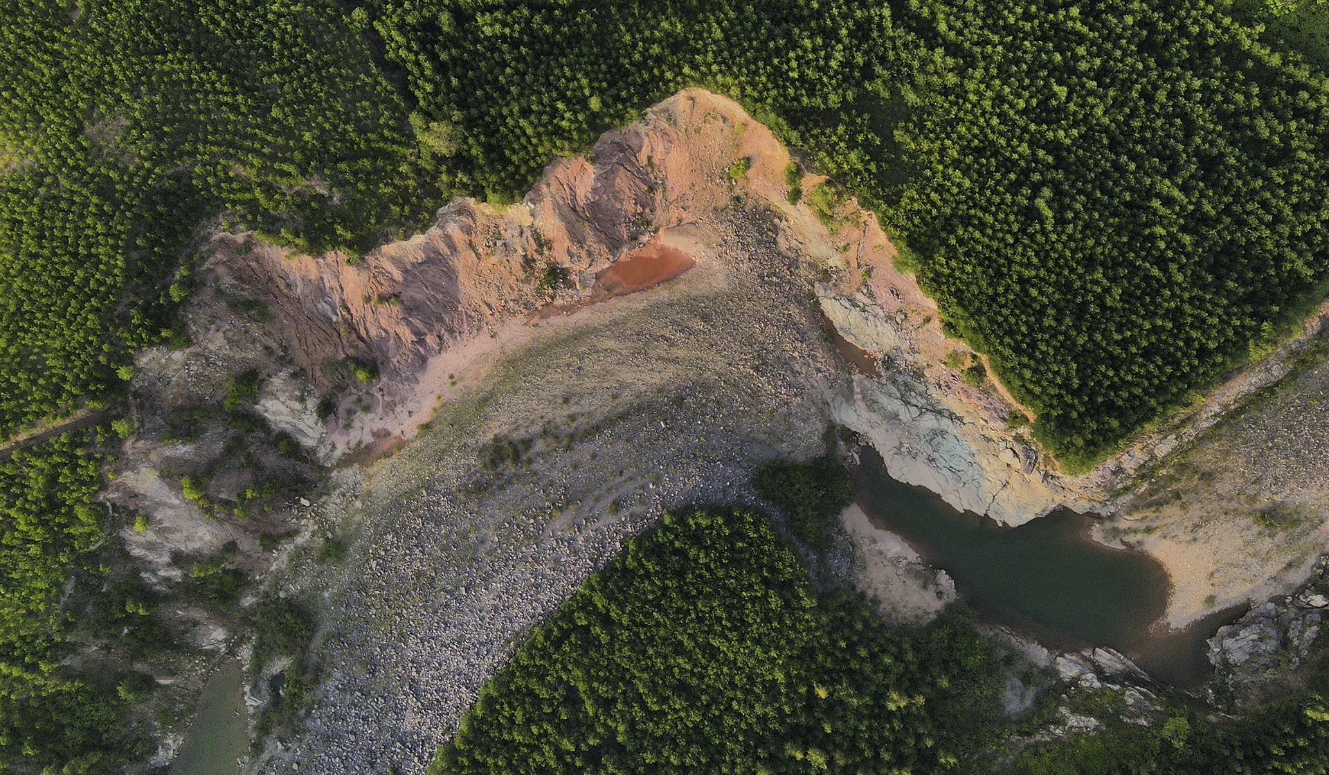 Ho Ke Go hong anh 13