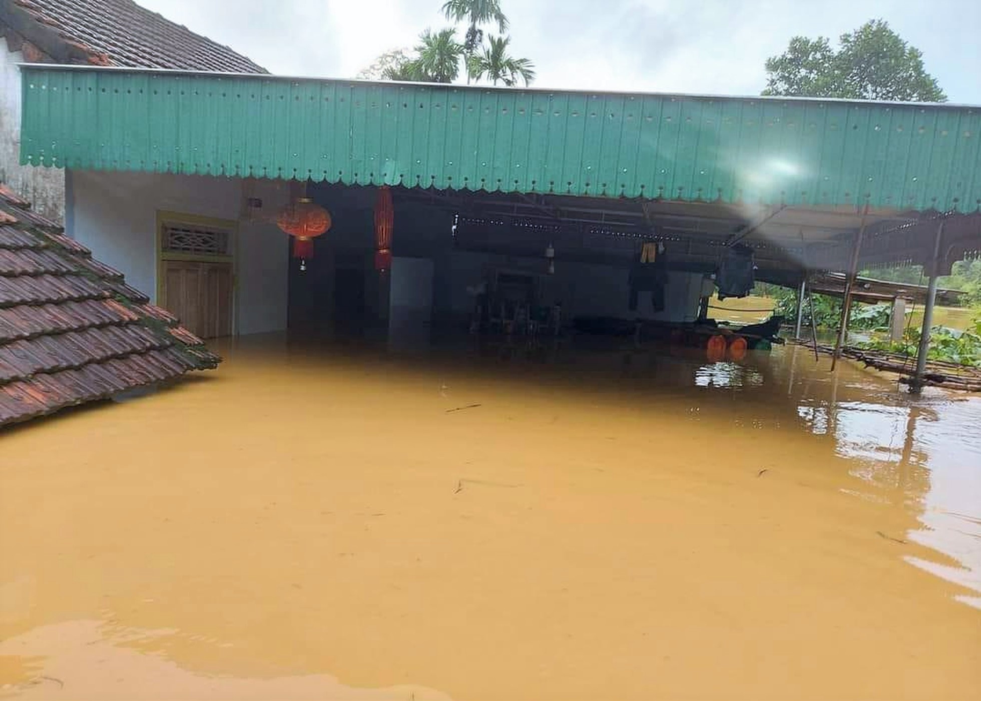 mua lu Nghe An anh 2