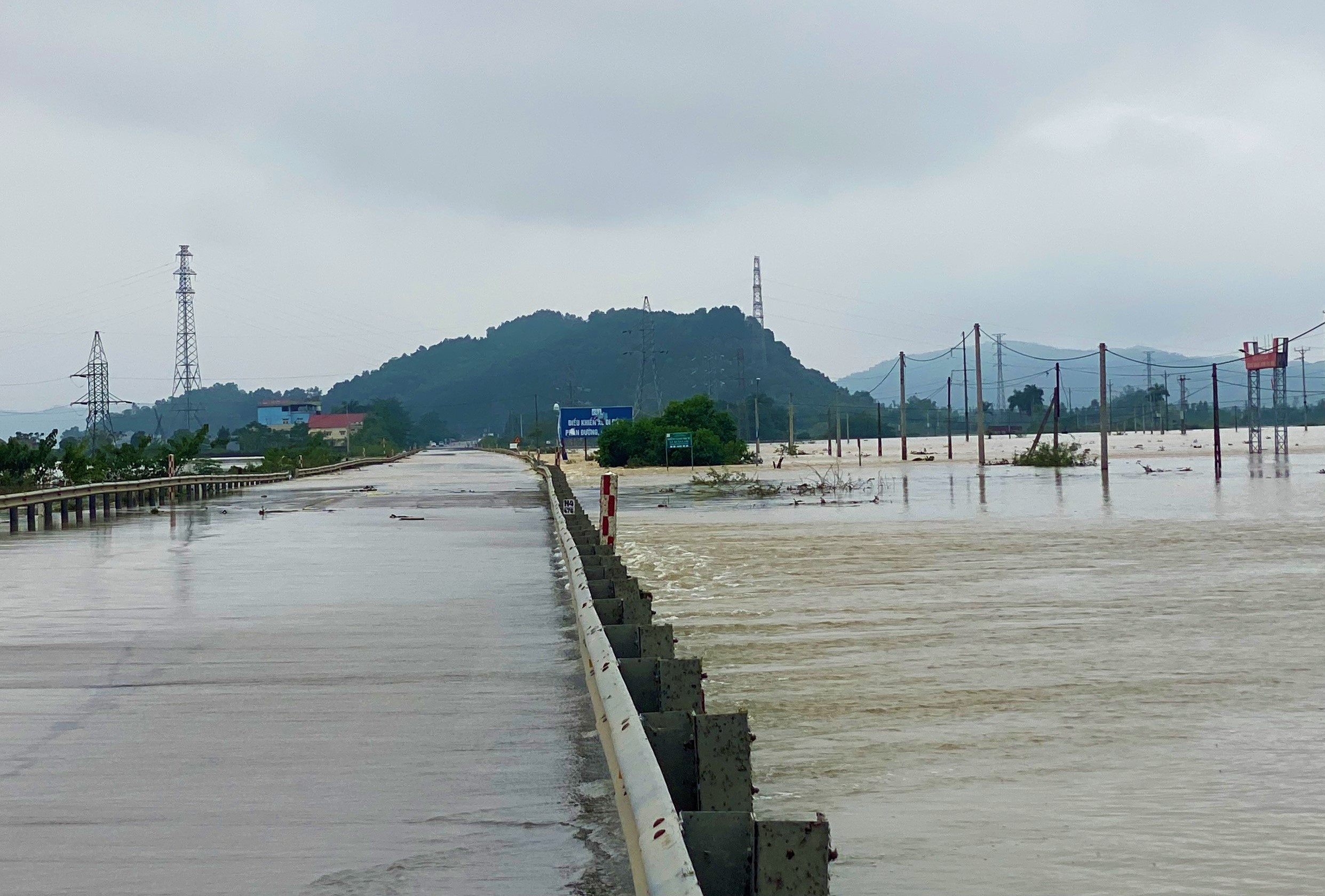 mua lu dang cao anh 1