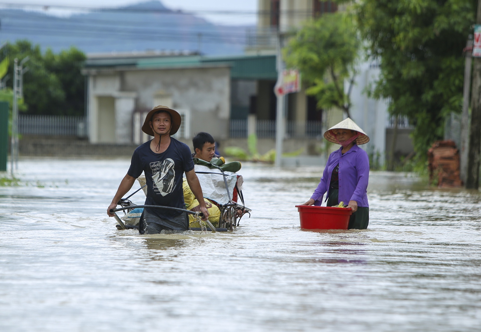 mua lu Nghe An anh 8